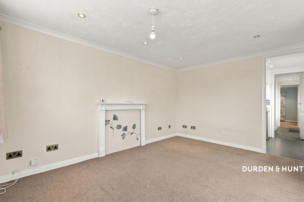 House in Southend-on-Sea - View 2