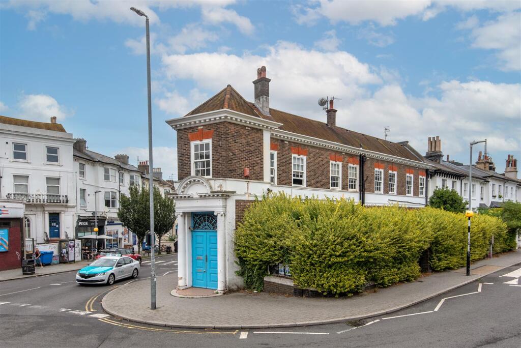 Main image of property: Buckingham Place, Brighton, BN1