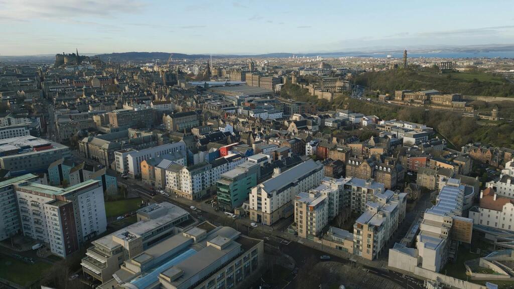 Schroders_TheTun_Drone_01.jpg