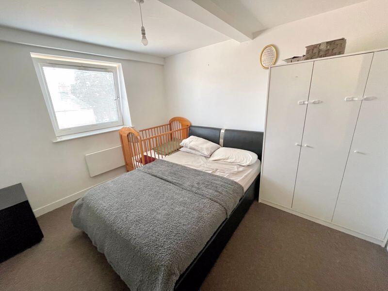 Apartment in Wrexham City Centre, Offa - View 5
