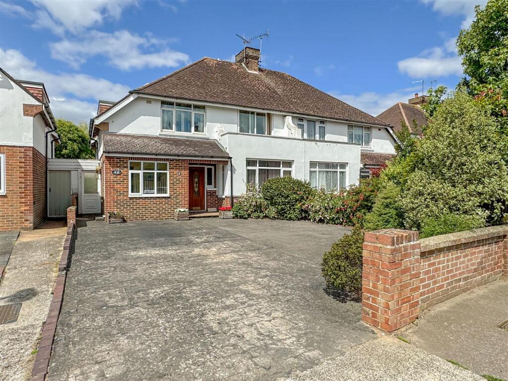 House in Arun, Hampton Park, Littlehampton