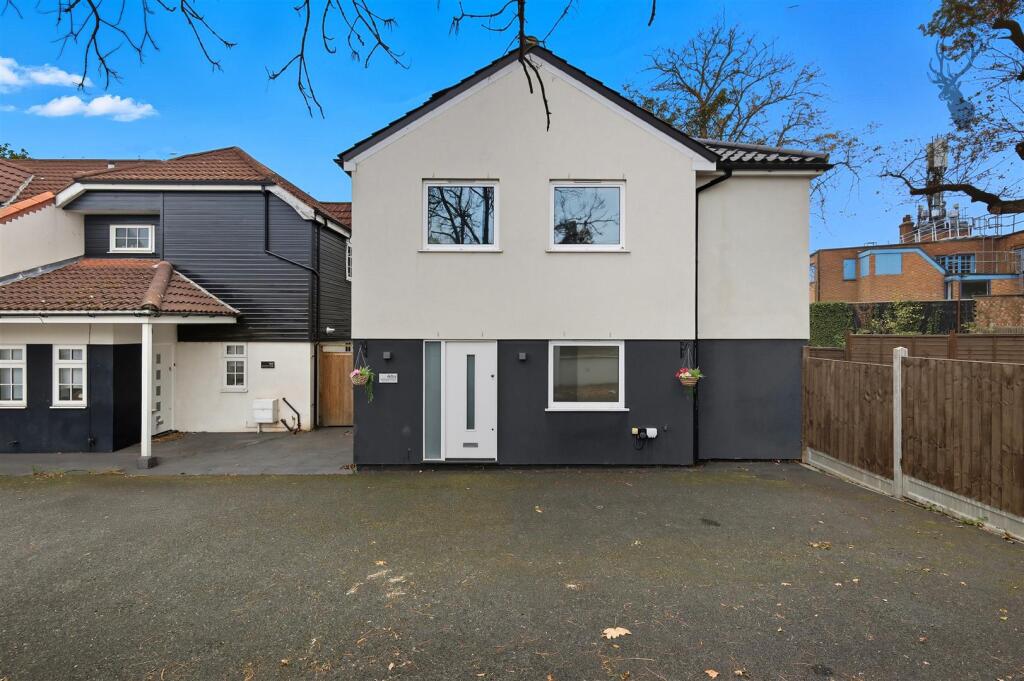 Main image of property: Roding Lane, Buckhurst Hill