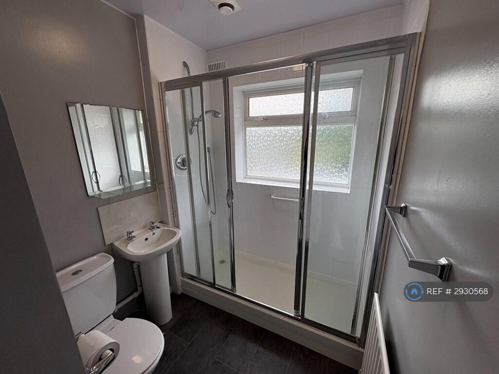 4 bedroom terraced house for rent