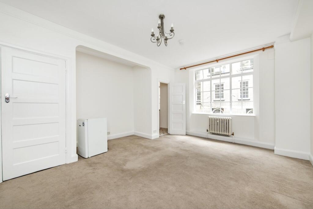 Apartment in London - View 2
