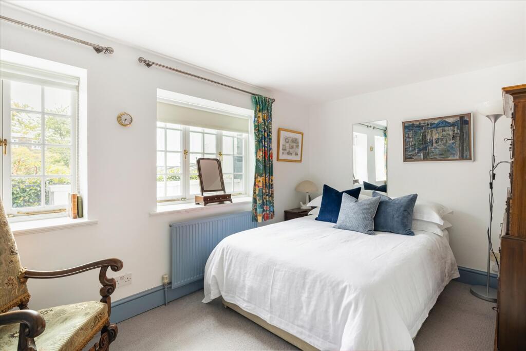House in London, Kensington - View 3