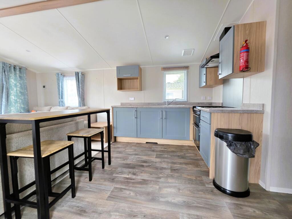 House in Taunton - View 5