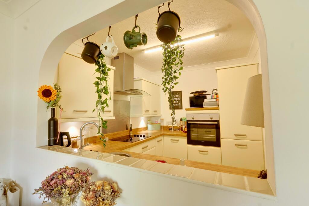 Apartment in East Hampshire, Horndean - View 3