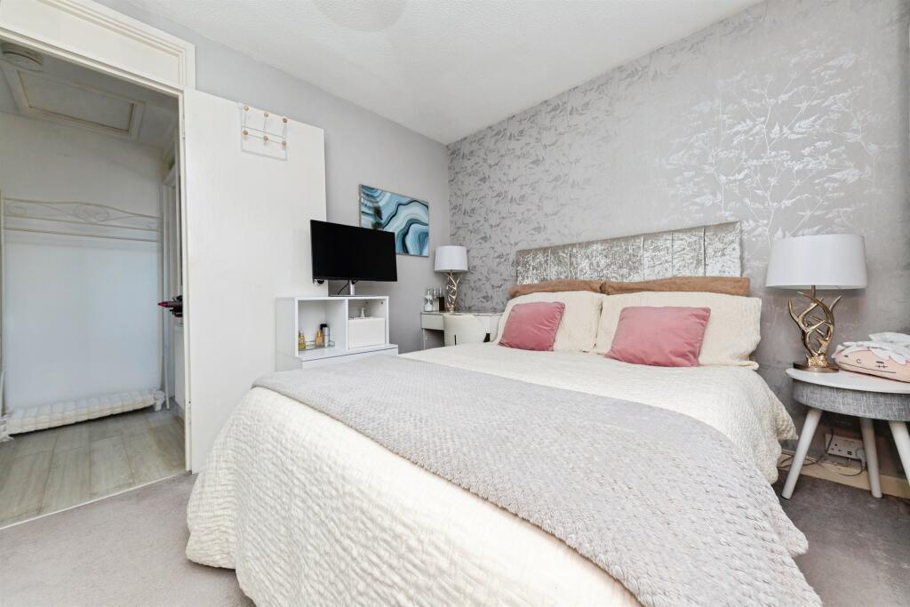 Cowslips, Welwyn Garden City