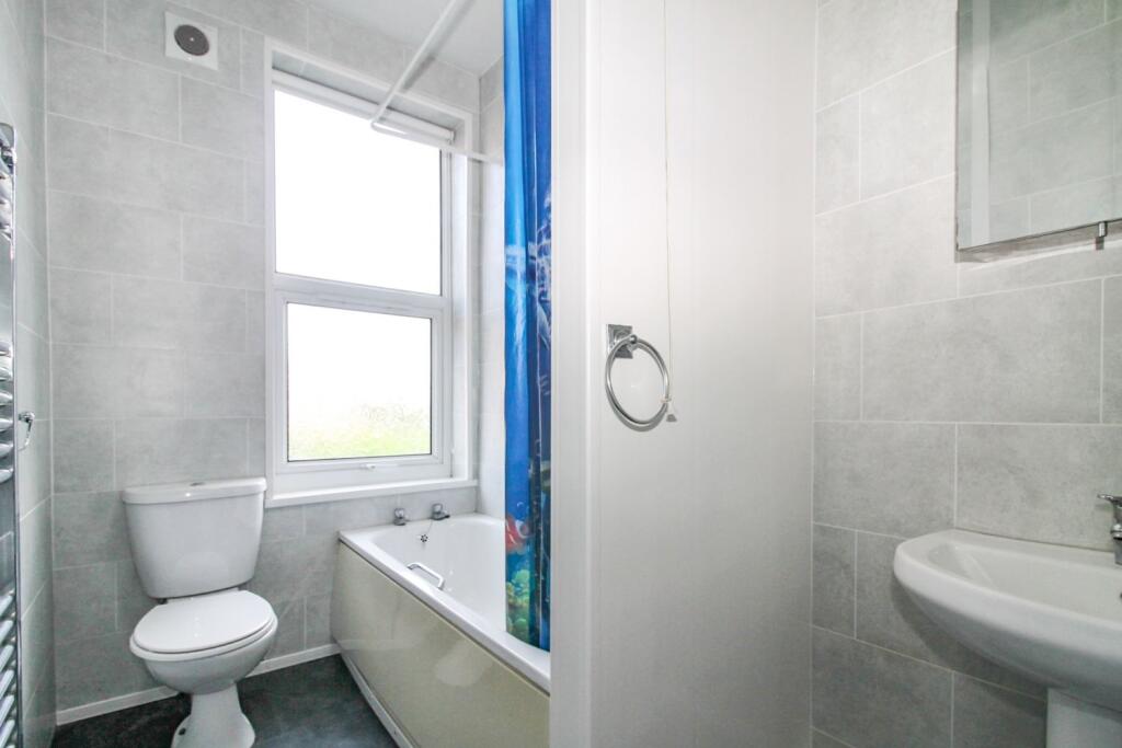 6 bedroom terraced house for rent