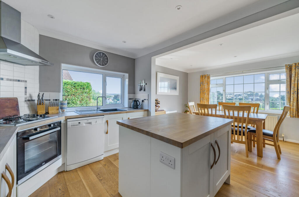 House in Torquay - More