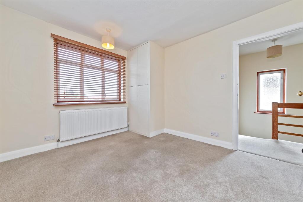 Additional image 10 of Kingshill Avenue, St. Albans