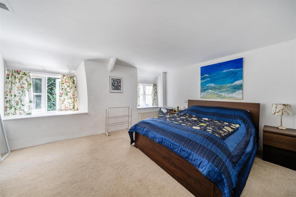 House in Taunton - View 4