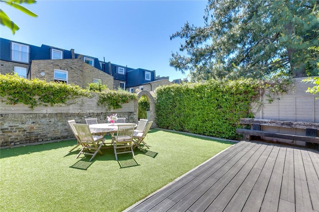 House in London, Wandsworth - More