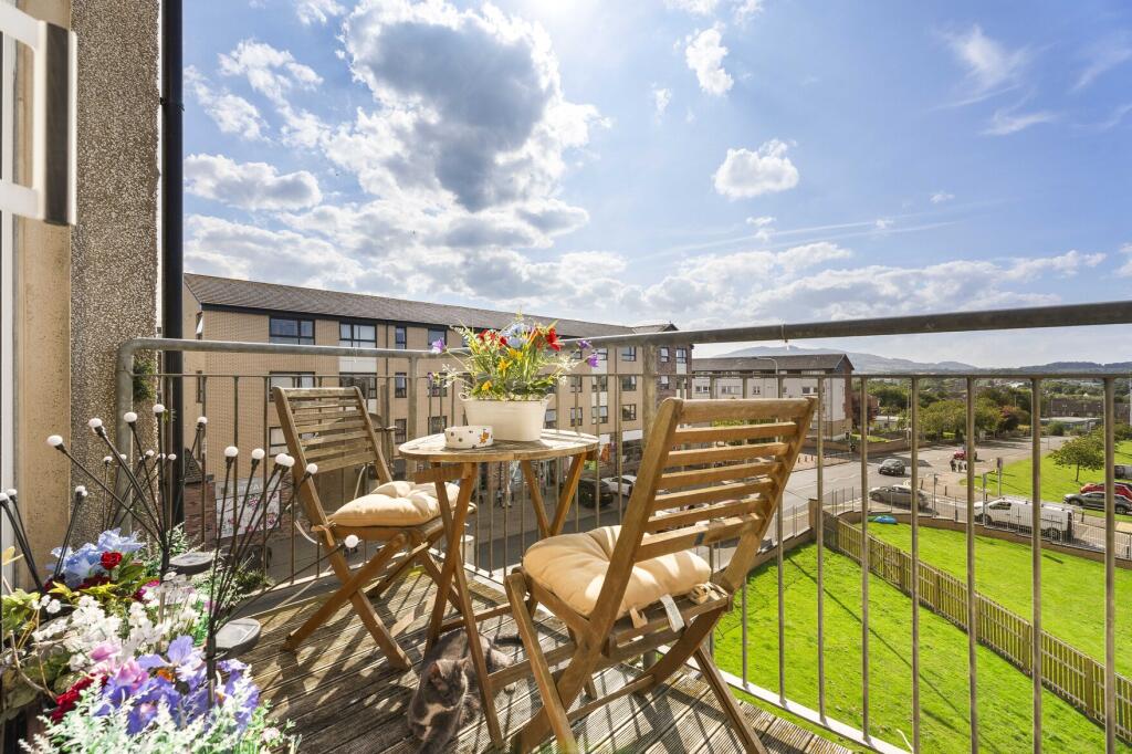 Apartment in Edinburgh - View 2