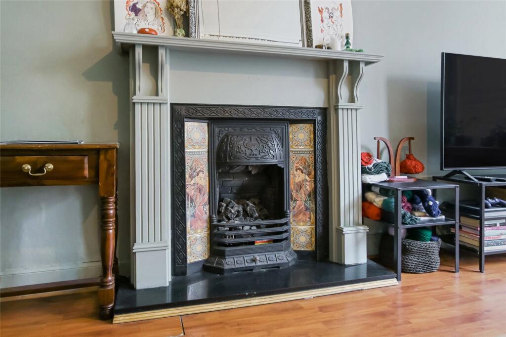 703, Cathcart Road, GLASGOW, Lanarkshire, G42 photo 4