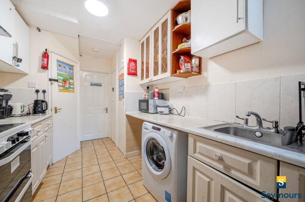 St. Johns Road, Guildford, Surrey, GU2 - View 3