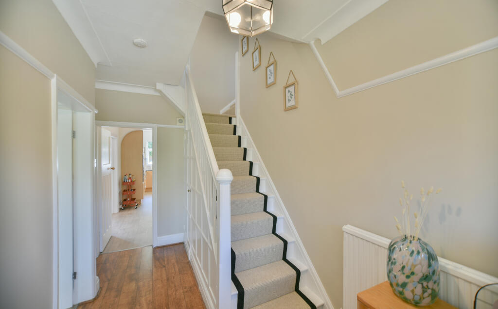 14, Queens Drive, Cheadle Hulme photo 4