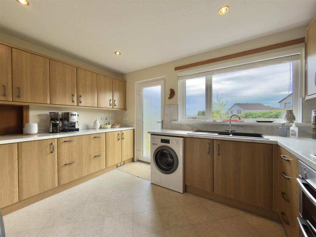 House in Dumfries, Calside, Georgetown - View 5