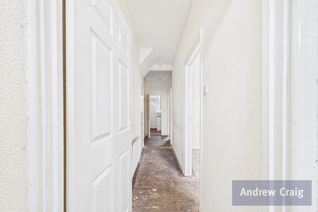 Apartment in North Tyneside, North East - More