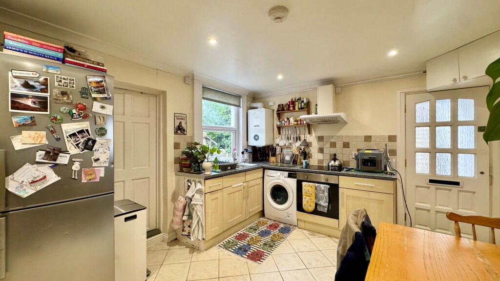Apartment in Reading - View 3