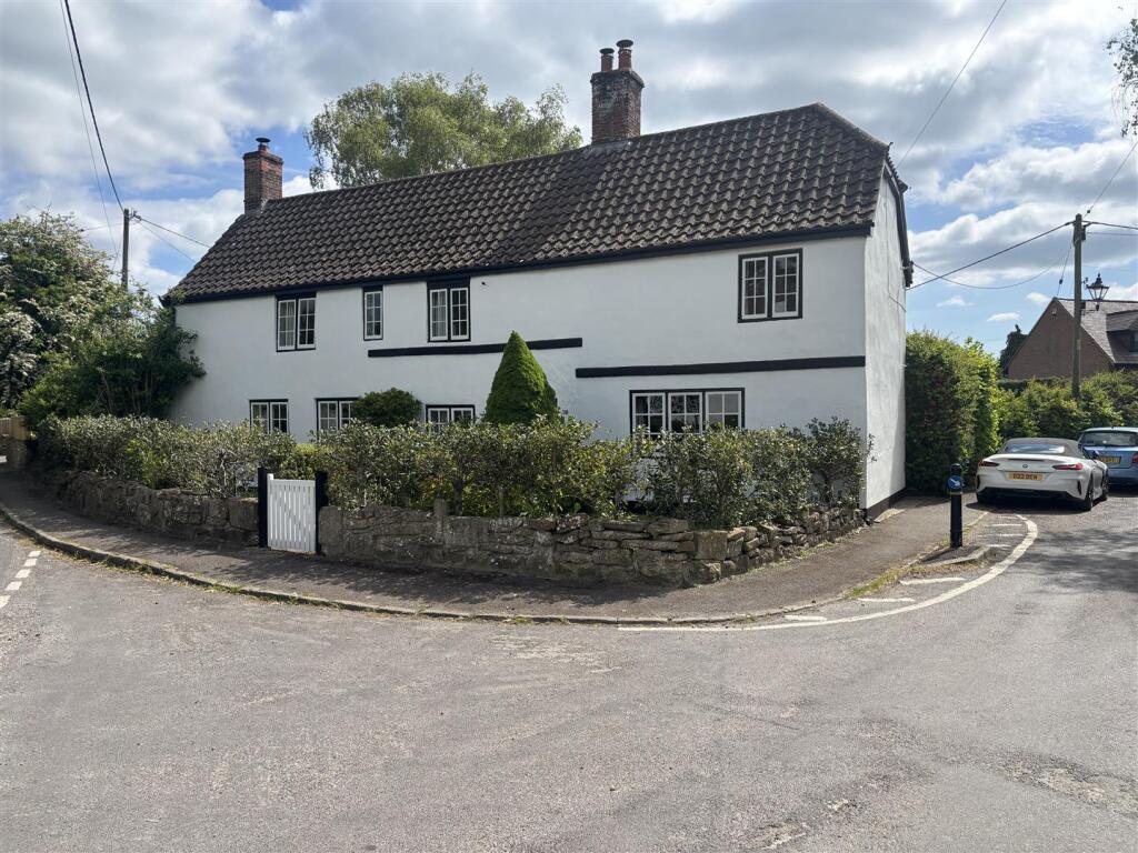 Main Street, Keevil, Keevil