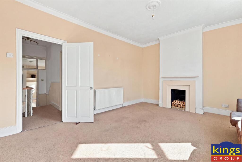 Apartment in London, Leyton - View 3