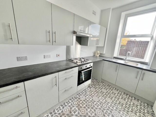 Additional image 4 of Cemetery Road, Bradford