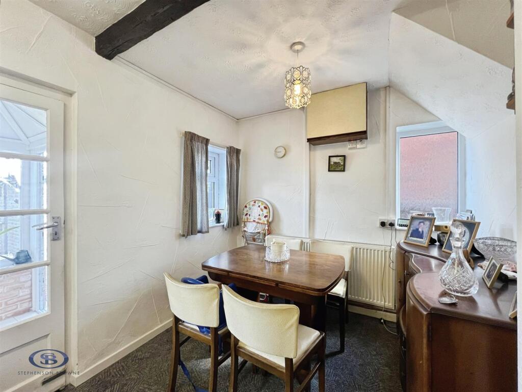 House in Congleton, Lower Heath, Buglawton - View 4