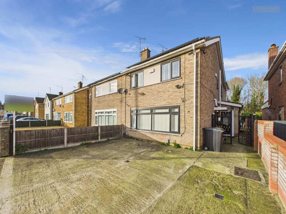 3-bed semi-detached on 44, Robert Avenue, £320,000