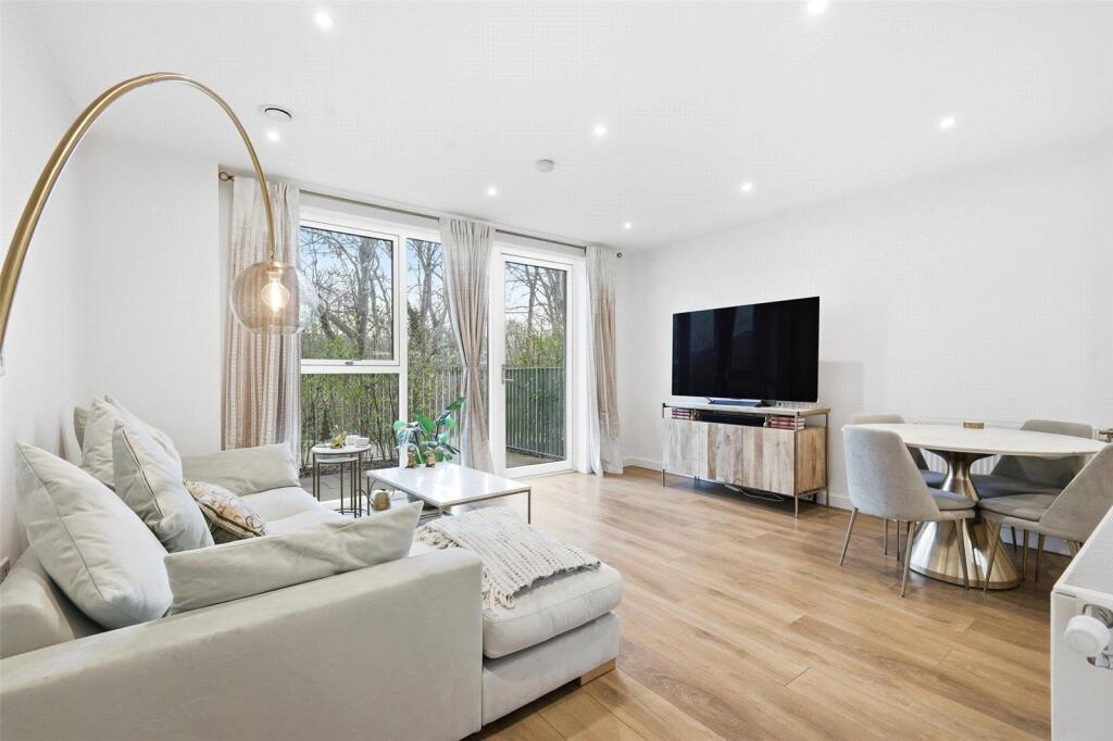 Apartment in London - View 3