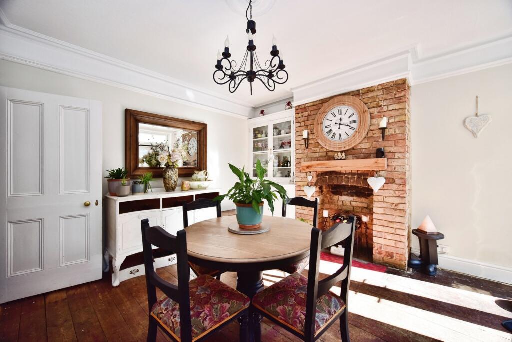 Main image of property: Sheals Crescent, Maidstone, Kent, ME15