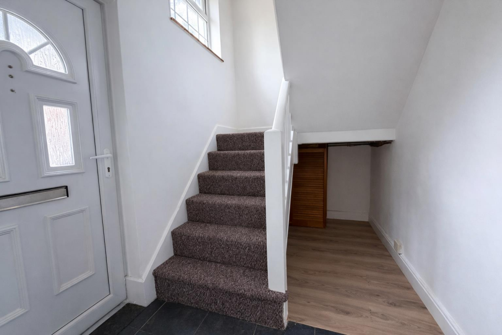 Greville Road, Warwick photo 4