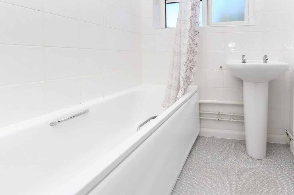 Apartment in Wellingborough, Hatton Park - View 3