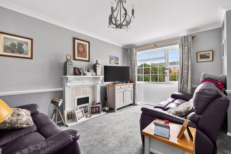 Marlborough Close, Hersham – pohled 3
