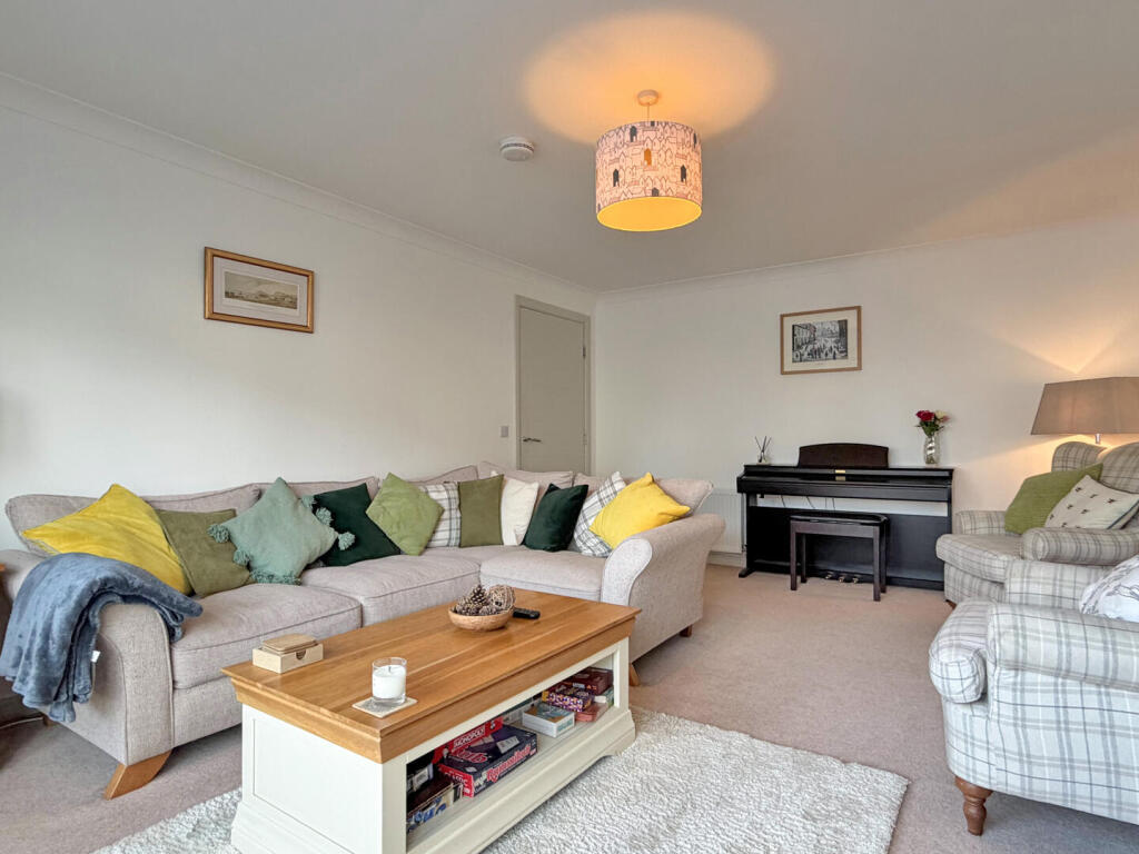 Birch Avenue, Elgin - View 5