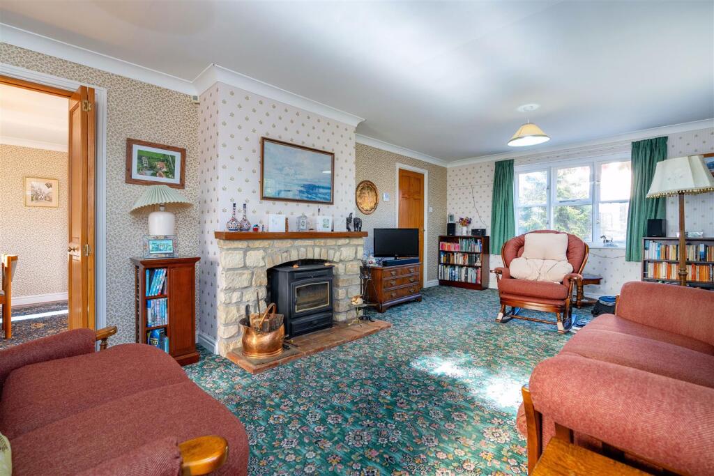 5 Wrays Yard, The Green, Nocton photo 2