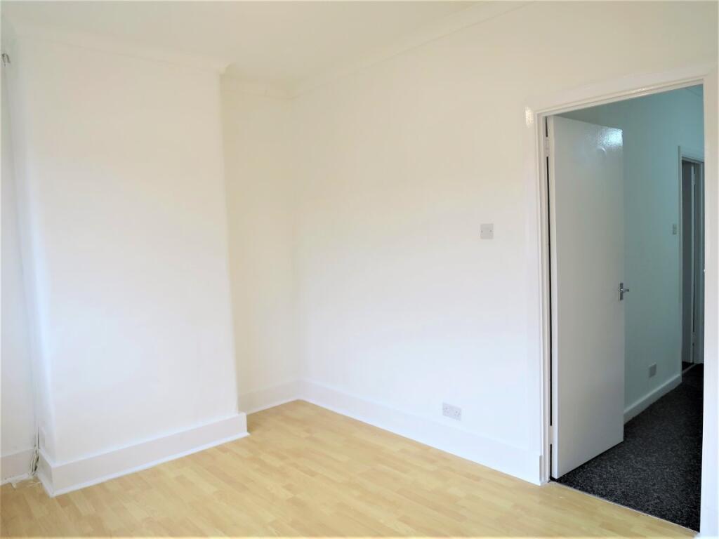 House in Enfield - View 4