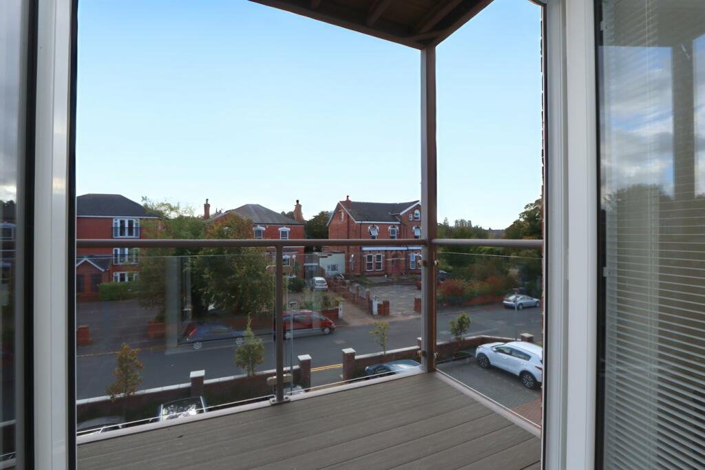 2-bed house on The Sailings, Alexandra Road, Southport, PR9, £265,000