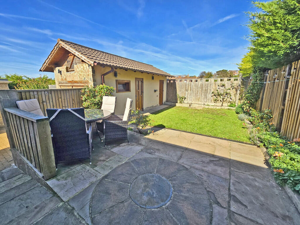 Mile Oak Road, Southwick photo 2