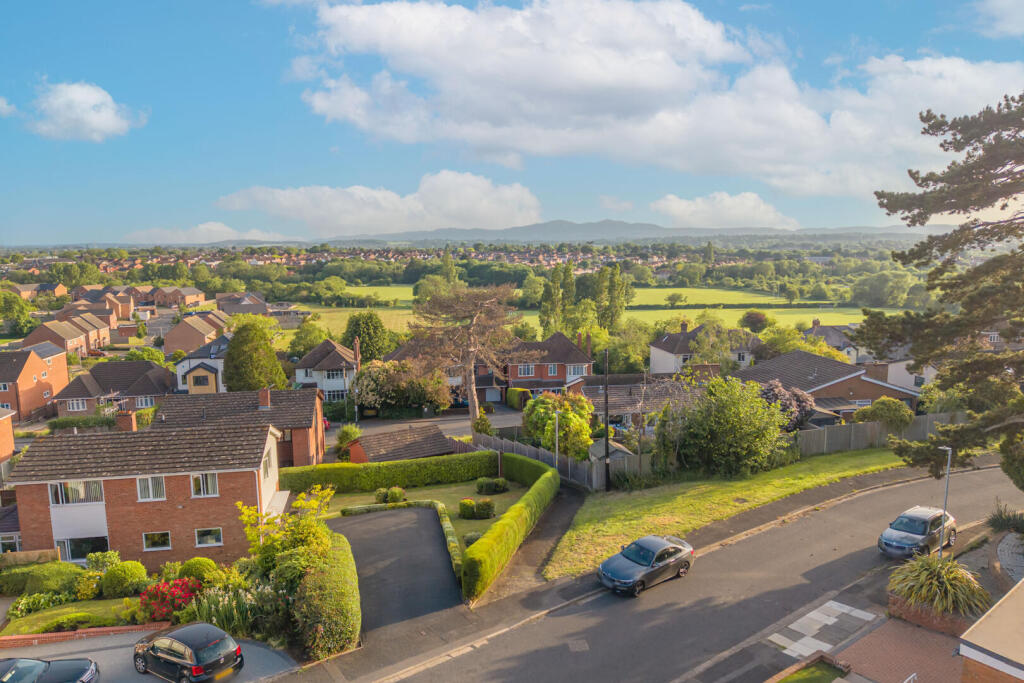 The Ridgeway, Worcester, Worcester - View 2