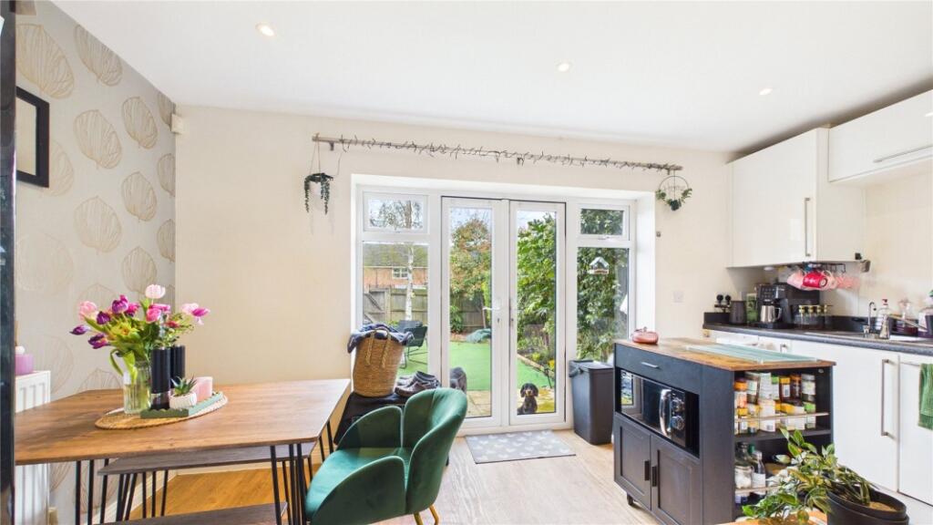 House in Guildford - View 5