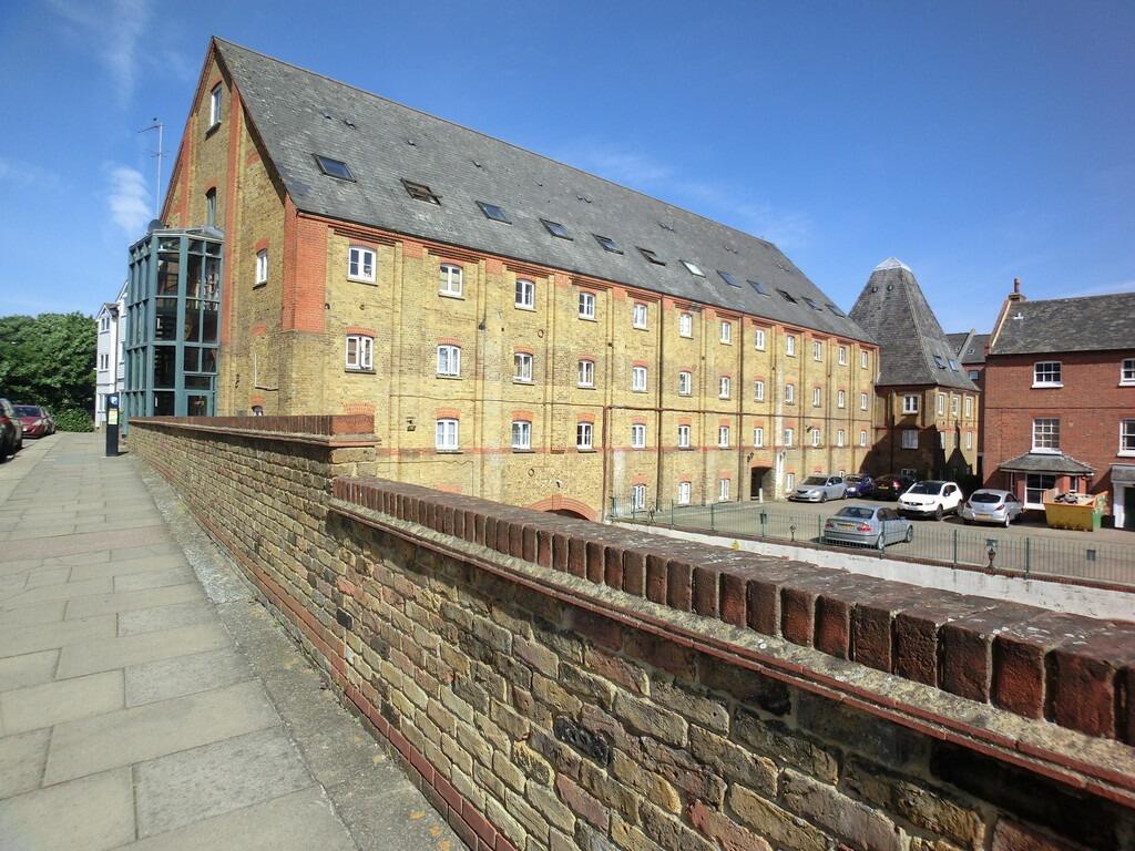 Main image of property: The Maltings, Clifton Road, Gravesend, Kent, DA11 0AH