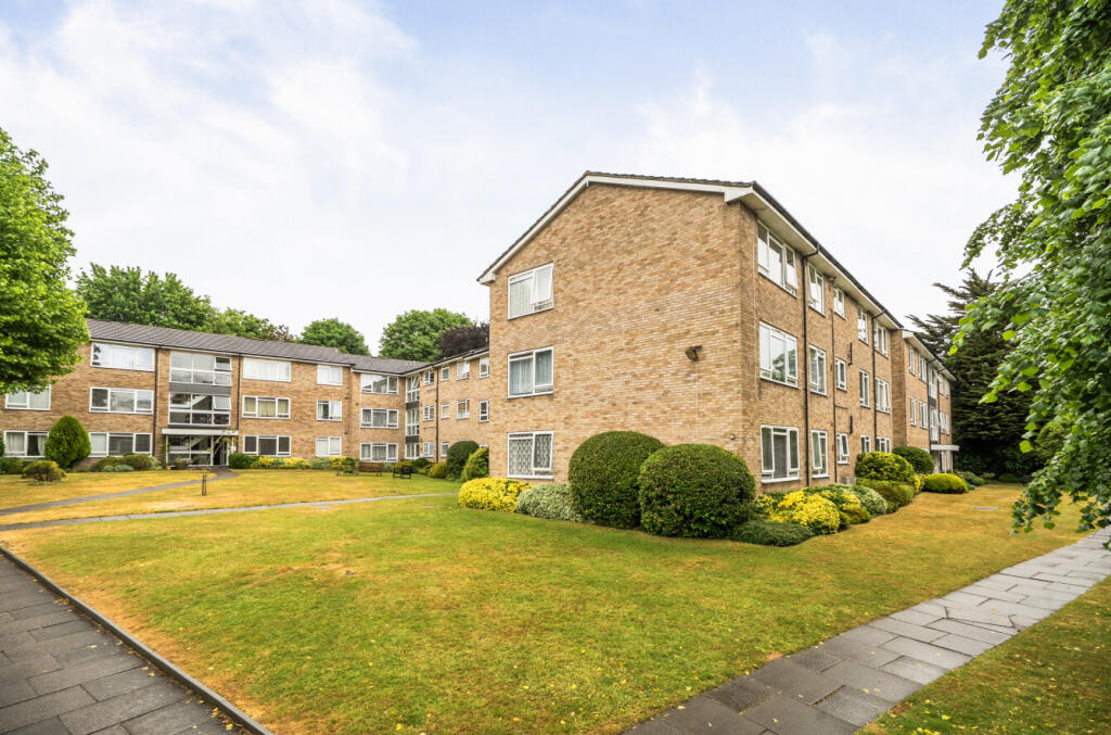 Main image of property: Elizabeth Court, Hempstead Road, Watford WD17 4LR