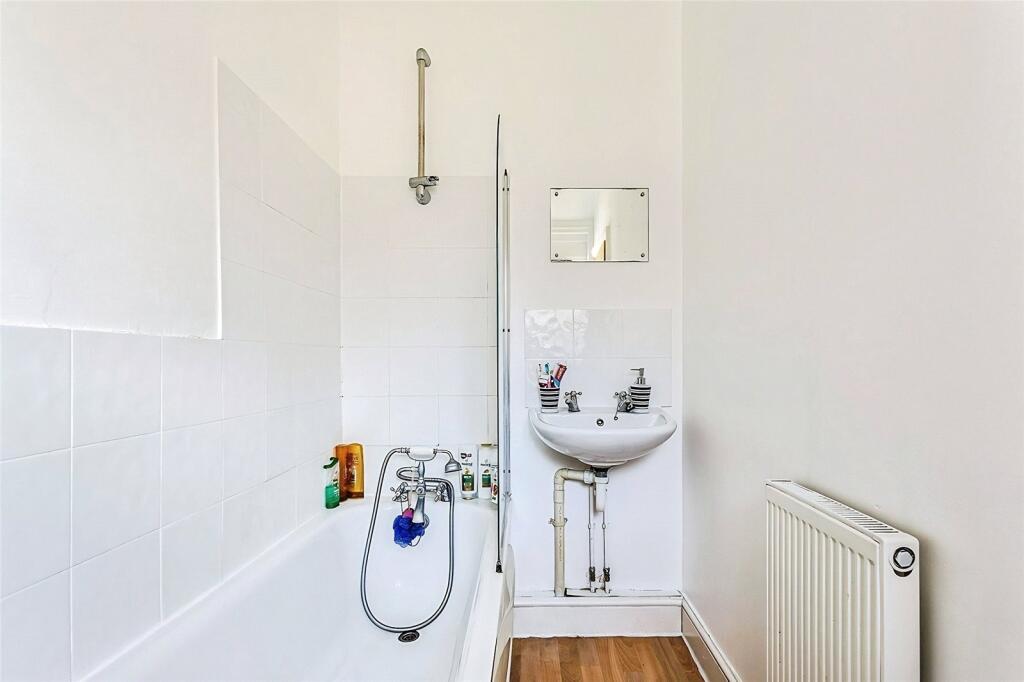 Apartment in Portsmouth - View 5