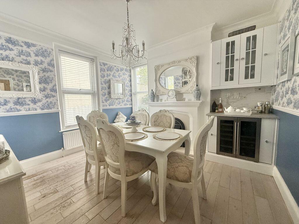 House in Torquay, Torbay - View 4