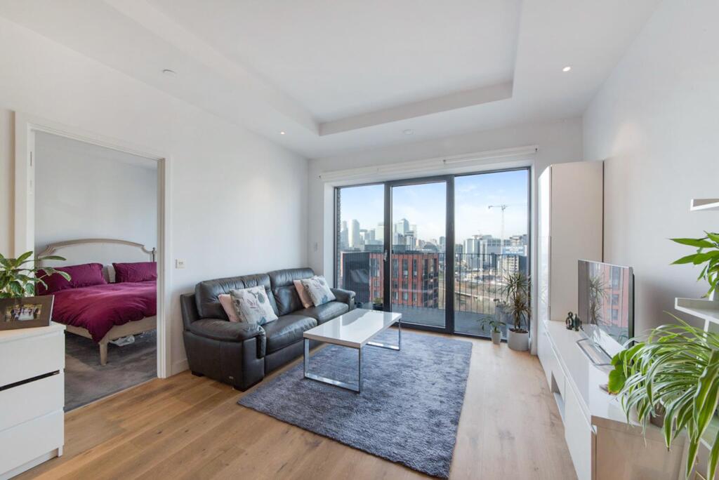 Apartment in London, Blackwall - View 5