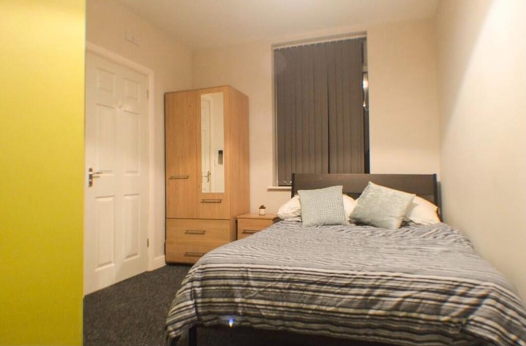 Main image of property: Bearwood Hill Road, Burton-On-Trent, Staffordshire, DE15