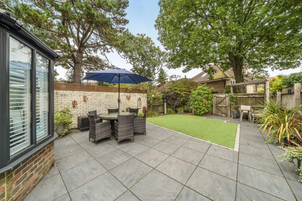 House in Southampton - View 3