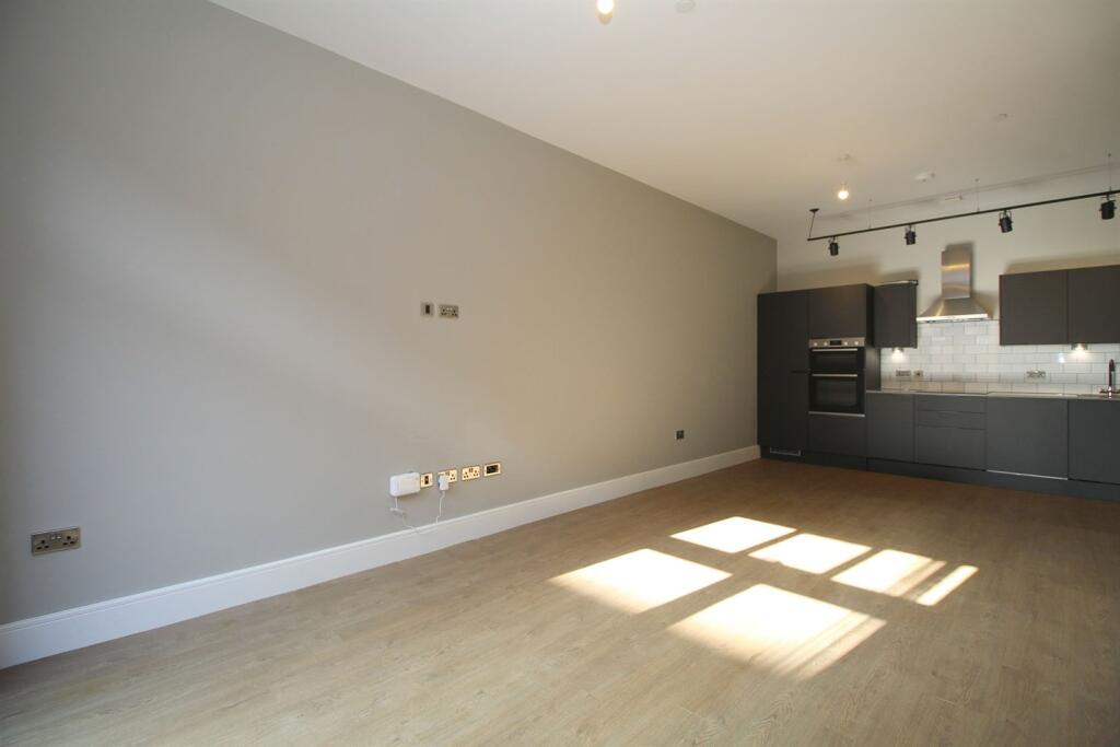 Apartment in Charnwood, Leicestershire - View 5
