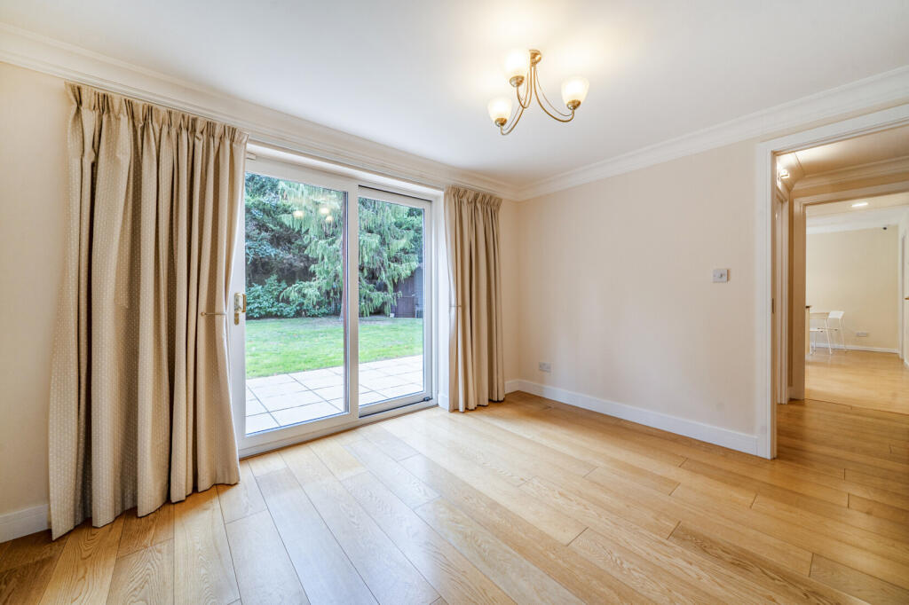 House in Slough, Sunninghill and Ascot - View 4